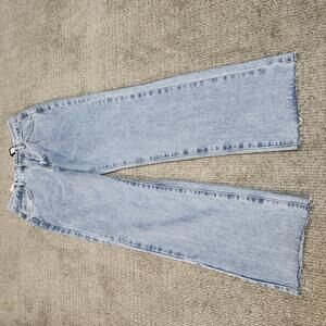 PrettyLittleThing Jeans Long Leg Straight Women’s Light Blue Size 4 Tall NWT